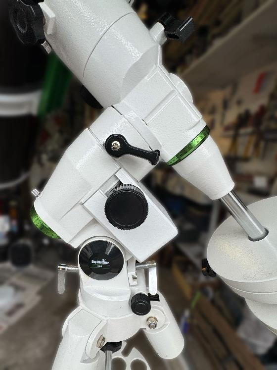 Pack Télescope Sky-Watcher Newton 200/1000 + EQ5 + Sac Geoptik + Accessoires complets