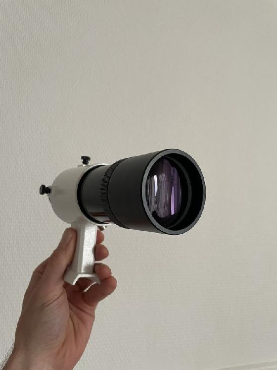 Omegon Astrograph 154/600 sur NEQ5 motorisée 2 axes