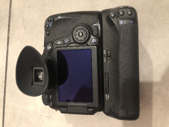 Canon 70D defiltrage total, grip Canon et 4 batteries