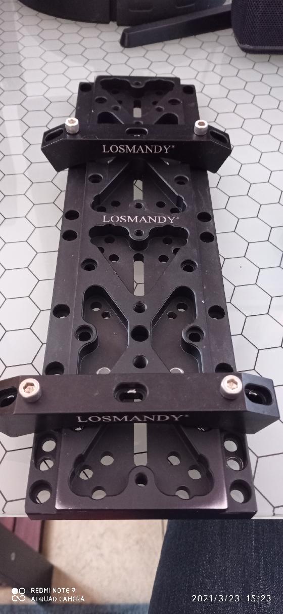 Marque LOSMANDY MEADE Rampe   LOSMANDY  complet -  Oculaire -Meade ma 25mm  lentille de Barlow x2  Oculaire sp10mm  super plossl   MEADE 45 degrés Prism  pour ETX uniquement    Meade Filtre  bleu   n 