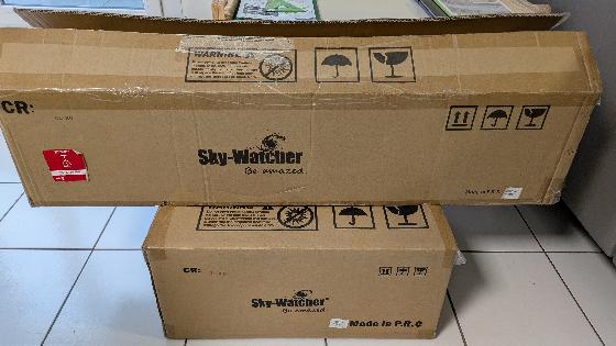 Monture équatoriale Sky-Watcher EQ6-R Pro Go-To avec alimentation secteur