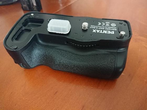 Pentax K3 II avec grip et objectif, GPS et Astrotracer intégré