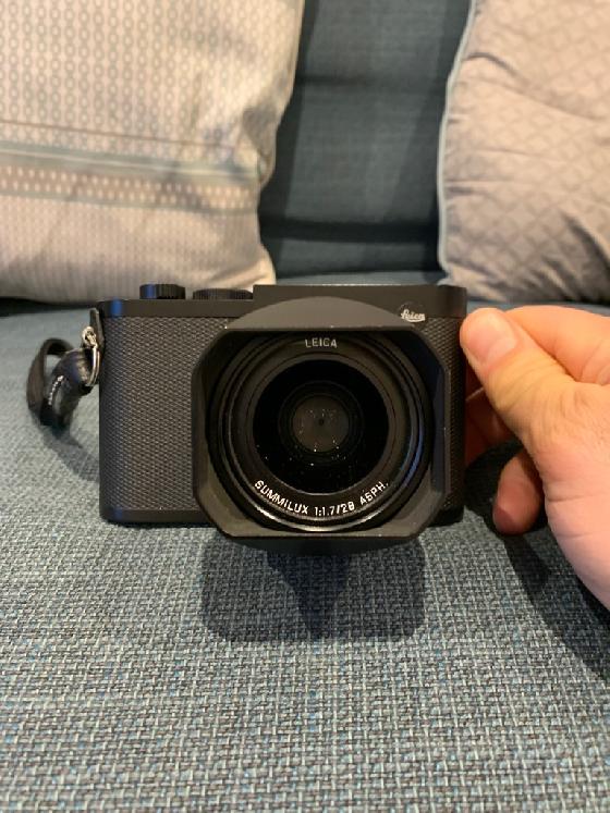 Leica Q2