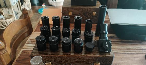 Oculaires clavé chromé et Alu (coulant 27), RC, coffret.