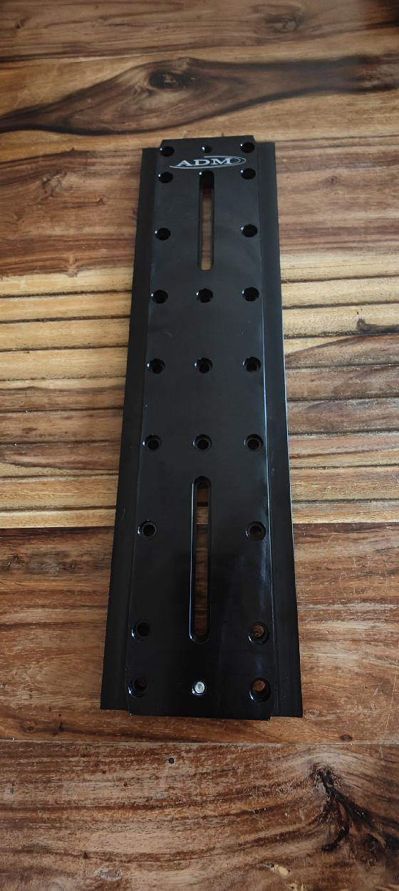 Queue d'aronde ADM losmandy