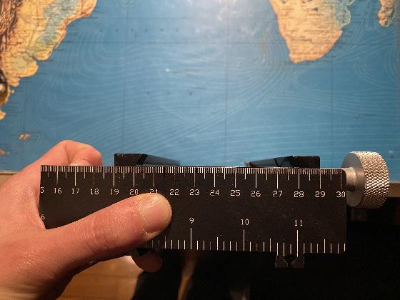 Platine  ADM réglable en hauteur 