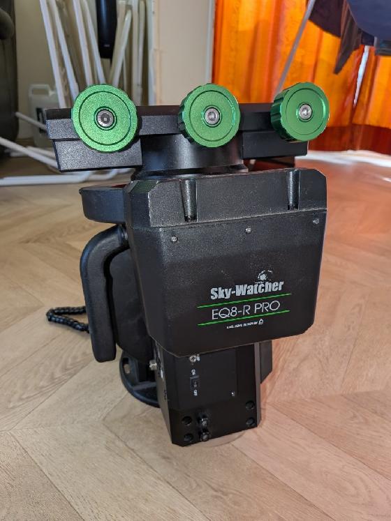 Monture équatoriale Sky-Watcher EQ8-R Pro