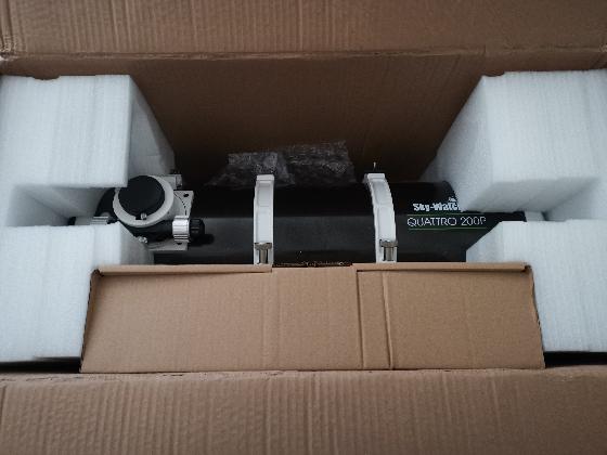 Téléscope newton skywatcher 200/800