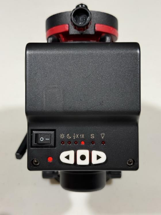 Monture iOptron SkyGuider PRO avec chercheur polaire illuminé