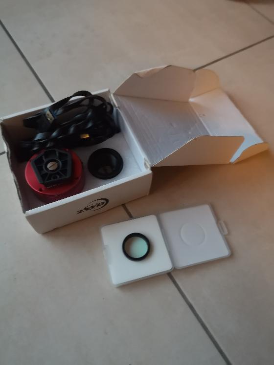 Caméra planétaire ASI 224MC avec filtre IR/UV cut et accessoires