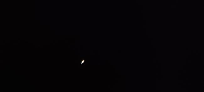 Smartphone vs Saturne