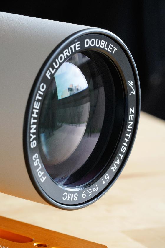 Lunette William Optics Zenithstar Z61II + Field Flattener Flat61A