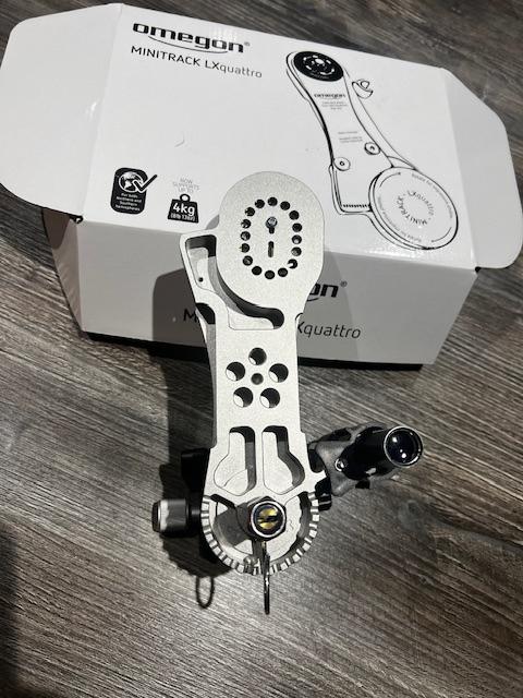 Monture minitrack LX quattro omegon + rotule omegon