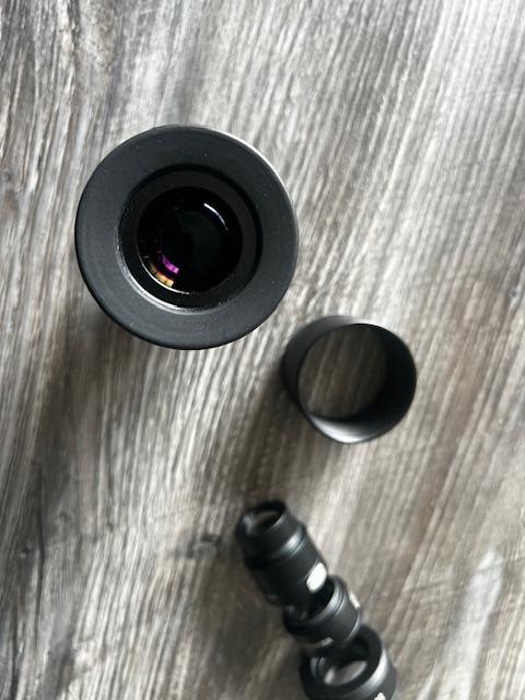 Ensemble oculaire zoom Hyperion Universal Mark IV + lentille de Barlow zoom