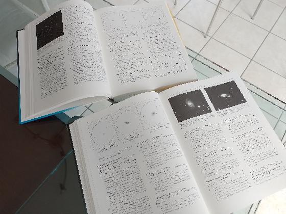 LIVRES The NIGHT SKY OBSERVER'S GUIDE VOL 1 et 2