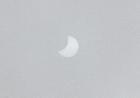 eclipse  au travers de la brume eos 450D Tokina 300mm