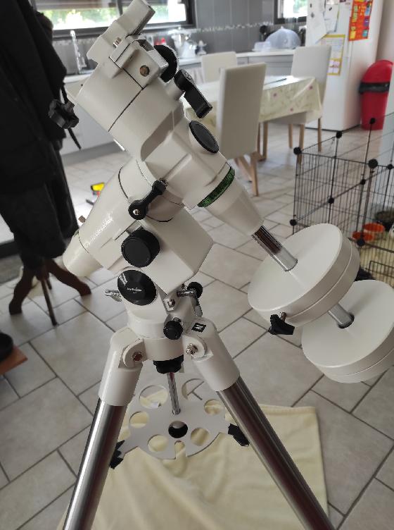 Monture équatoriale NEQ5 Pro sans moteurs - Sky-Watcher