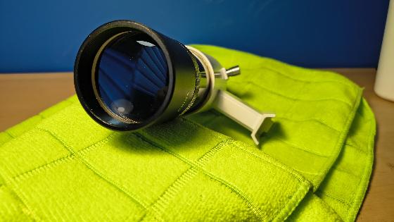 chercheur celestron 9x50 avec support