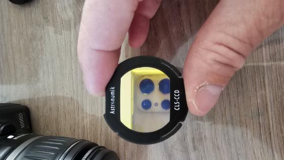 Canon eos 1000d partiellement defiltré avec diviseur optique et filtre cls-ccd eos clip 