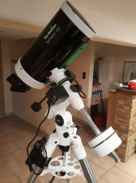 Téléscope Maksutov-Cassegrain Sky-Watcher SkyMax 150 motorisé