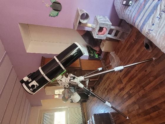 Télescope Newton Sky Watcher 254/1200sur AZ EQ6 GOTO