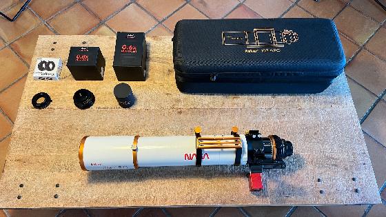 Lunette apochromatique Sharpstar APO 103, avec ses réducteurs 0,6x et 0,8x.