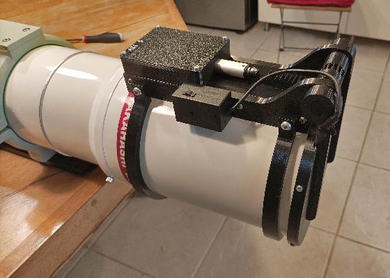 TOA 130 Takahashi complète avec accessoires