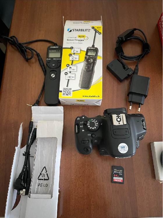 Canon EOS 700D defiltré LPF-1 nu + bague M48 avec accessoires et câbles 