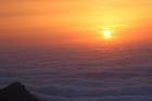 Coucher de soleil sur une mer de nuage au Pic du Midi
