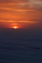Coucher de soleil sur une mer de nuages au Pic du Midi