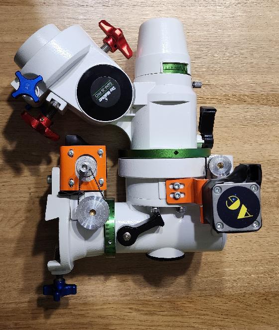 EQM35 Pro (kit AstroGadget/EQStar) + trépied + alimentation secteur