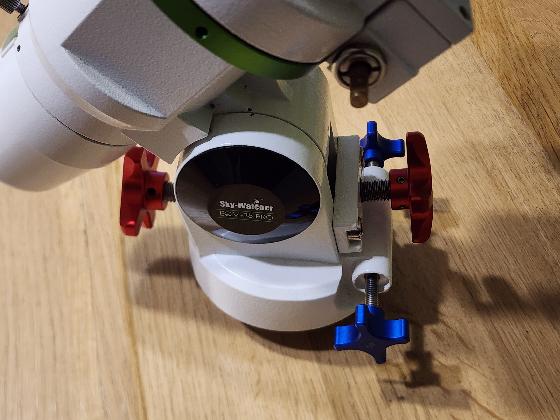 EQM35 Pro (kit AstroGadget/EQStar) + trépied + alimentation secteur