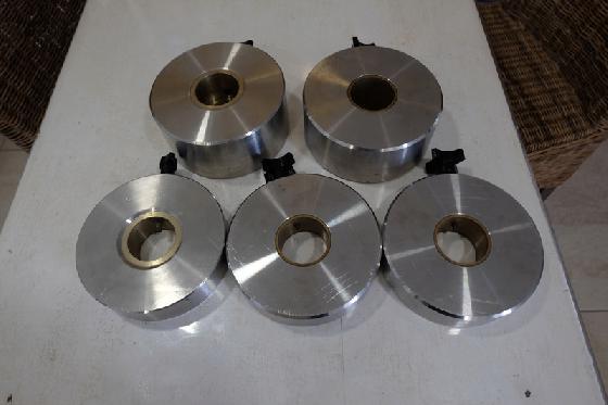 Vends 4 contre poids pour AP 900 ,AP 1200 , AP 1600