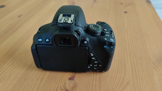 Canon EOS 700D défiltré partiel 4645 déclenchements