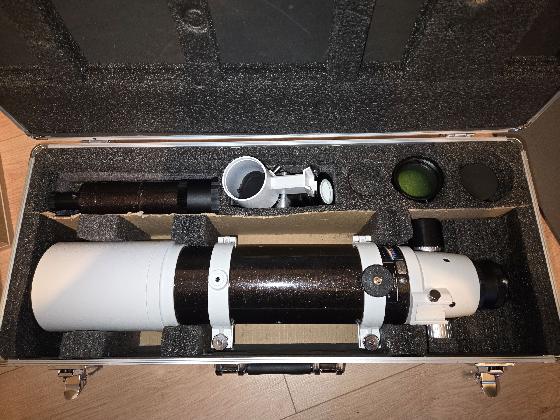 Lunette Skywatcher 80ED DS BD + réducteur 0.85x + accessoires