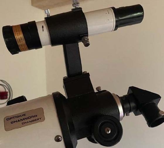  lunette Vixen 80/1200 F/D 15 rebadgée SBS