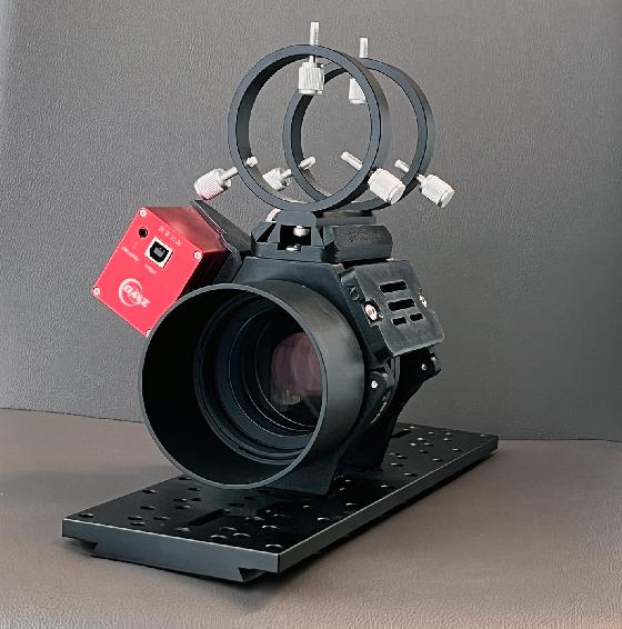 Samyang 135 mm F/2 équipé pour caméra astro