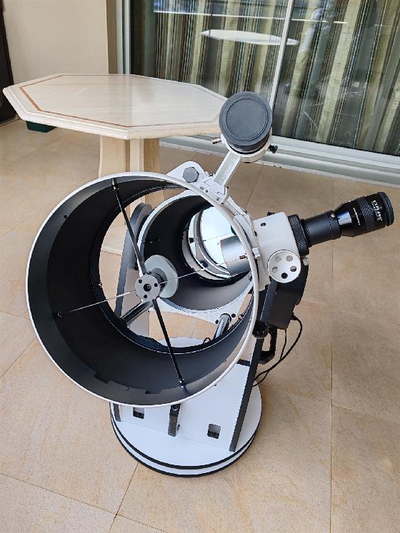 Télescope Sky-Watcher FLEXTUBE 254x1200 rétractable