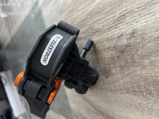 Support téléphone pour télescope 