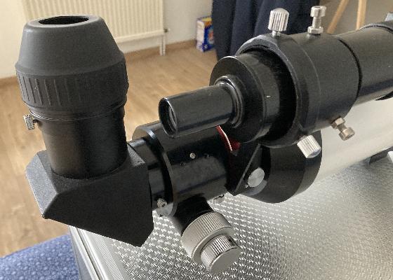 Vue coté porte-oculaire avec démultiplication