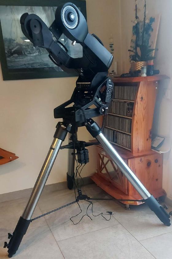Monture équatoriale et altazimutale MEADE LX200 GPS 12''
