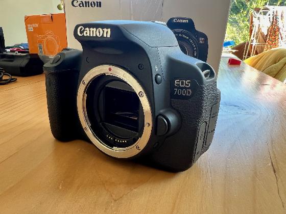 Canon EOS 700D Défiltré partiel + Accessoires