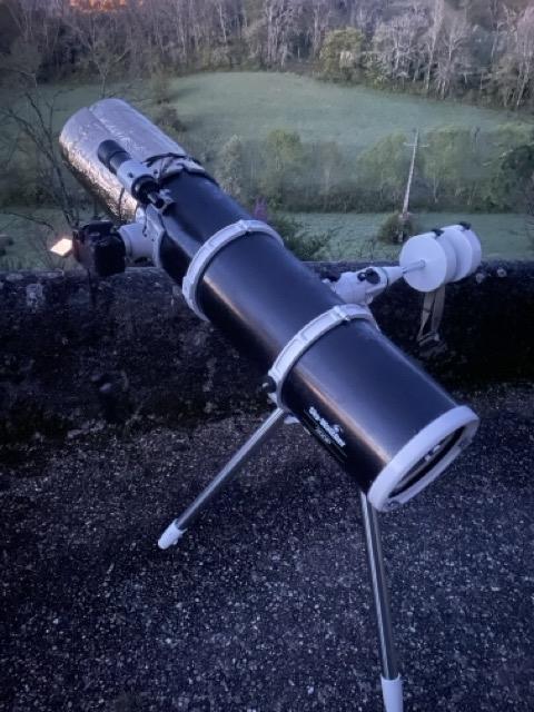 Newton 200/1000 Sky-Watcher et accessoires 