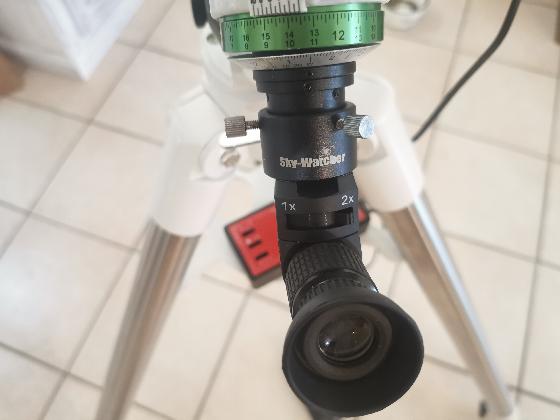 Monture NEQ-5 avec kit moteur dual axis (250€) + divers accessoires (+100€).