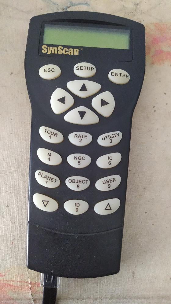 Contrôleur pour monture eq6