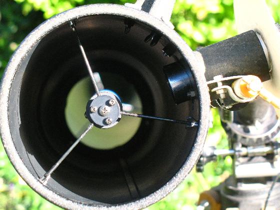 TELESCOPE 150/900 monture équatoriale motorisée avec télécommande