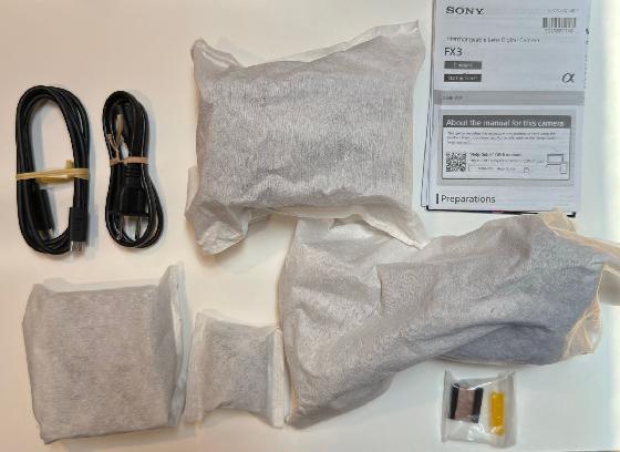 Sony Alpha FX3 Full-Frame Cinema Line + Poignée XLR SmallRig