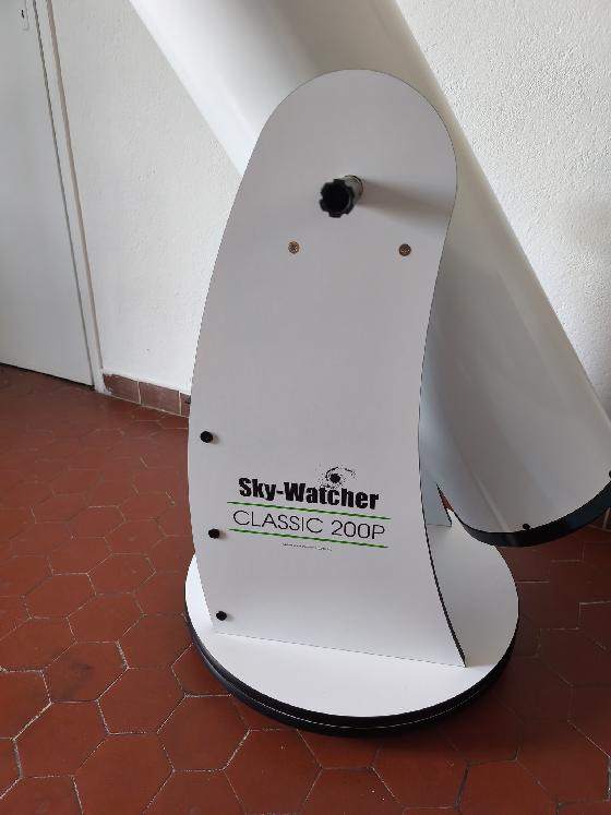 Vends télescope DOBSON Sky-Watcher