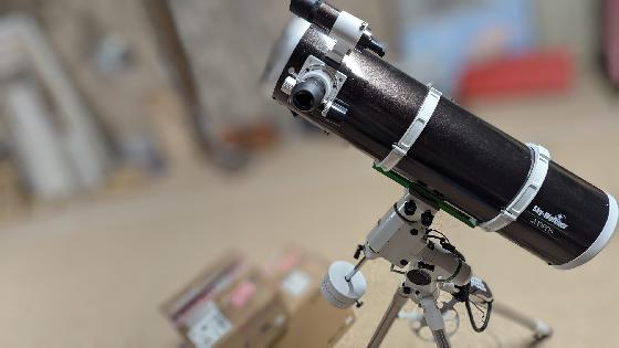 élescope Newton 200/1000 PDS sur monture HEQ5 Sky-Watcher