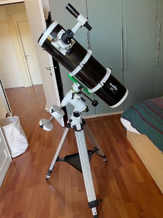 Télescope Sky-Watcher 150P sur monture EQ3